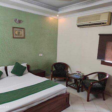 Hotel Paradise Chandigarh Bilik gambar