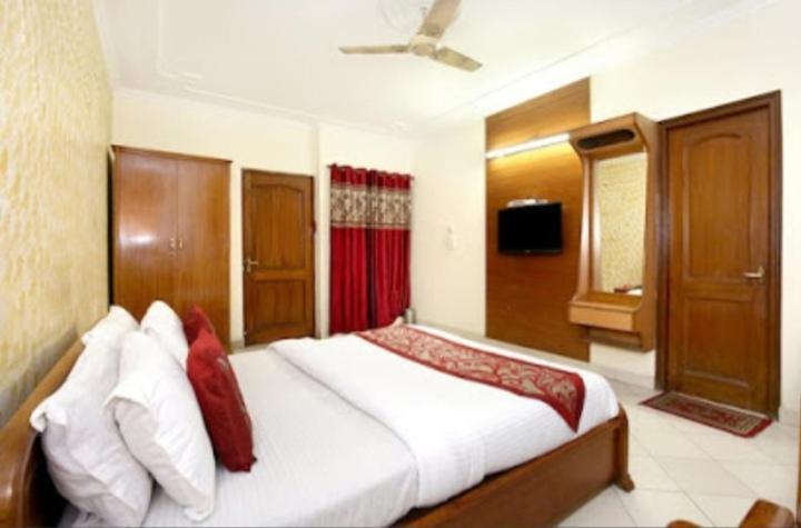 Hotel Paradise Chandigarh Luaran gambar