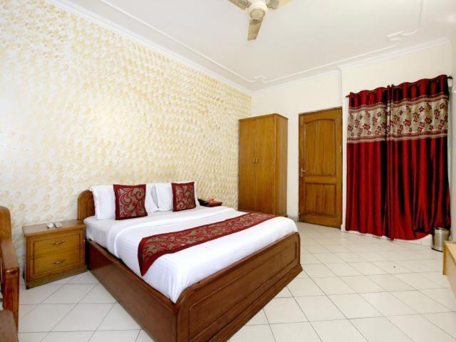 Hotel Paradise Chandigarh Luaran gambar